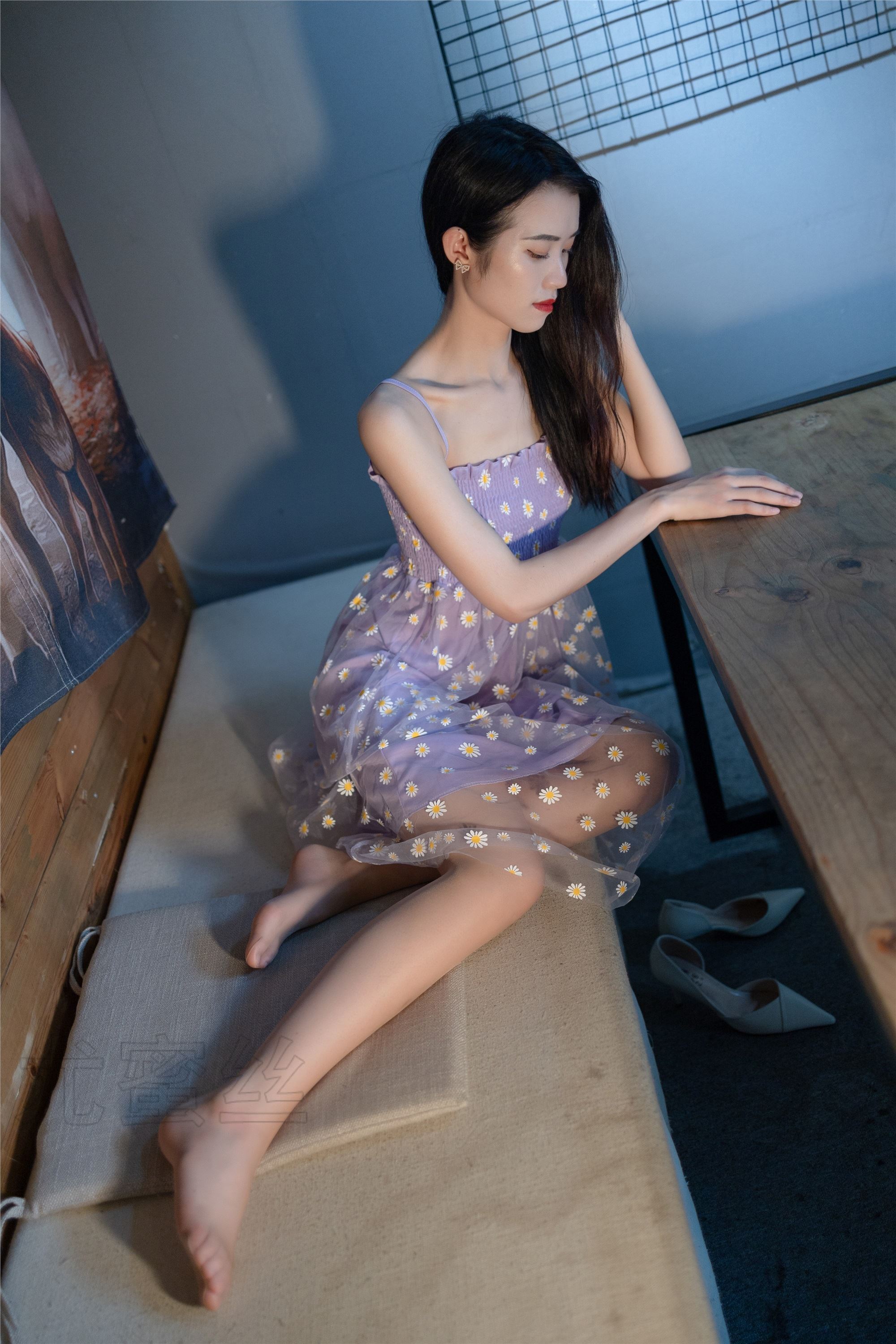 尤蜜丝 穿搭写真 NO.056